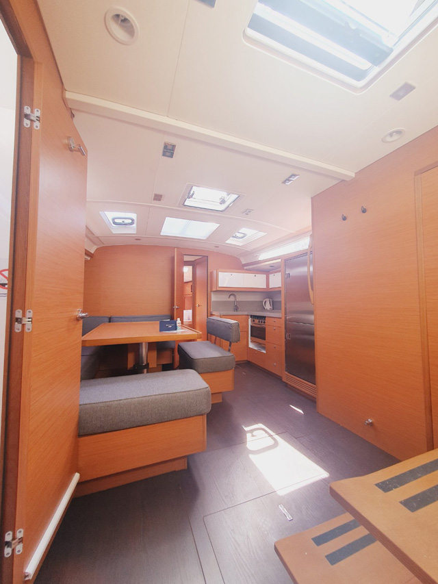 Dufour 470 - 4 cab. — photo 9