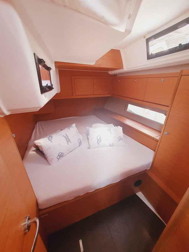 Dufour 470 - 4 cab. — photo 18