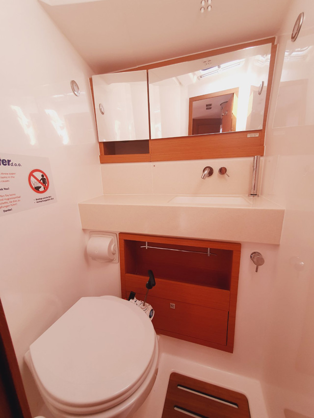 Dufour 470 - 4 cab. — photo 19
