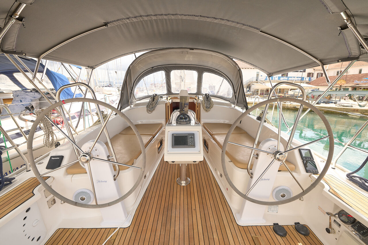Bavaria Cruiser 37 - 3 cab. — photo 7