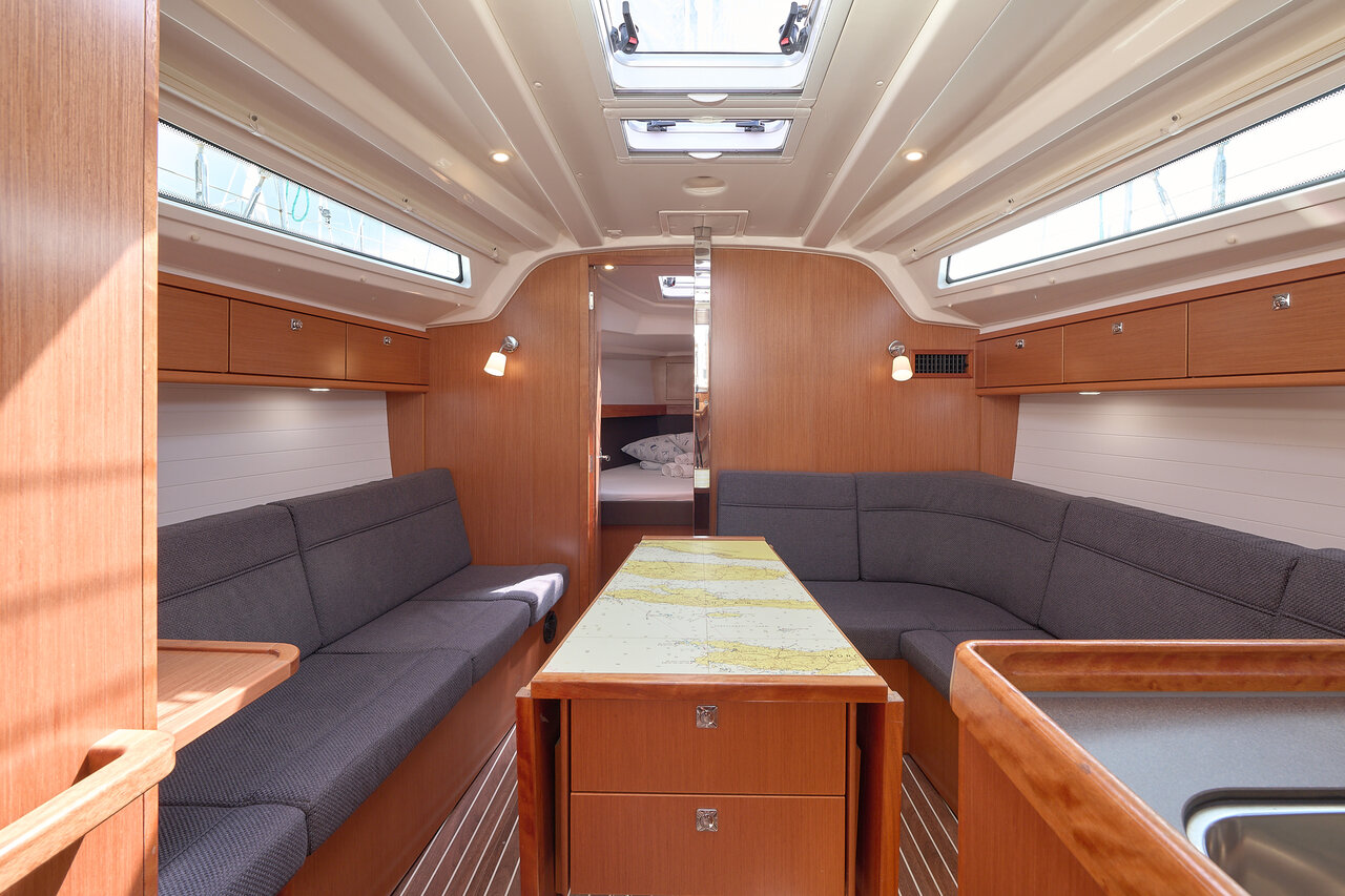 Bavaria Cruiser 37 - 3 cab. — photo 13