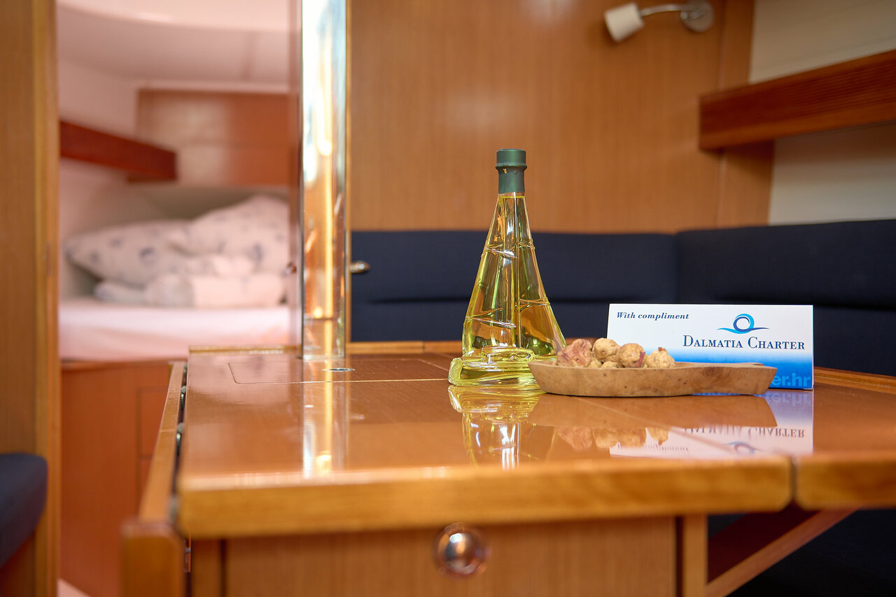 Bavaria Cruiser 37 - 3 cab. — photo 34