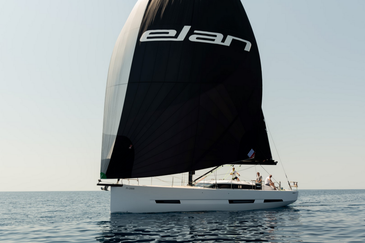 Elan GT6 — photo 1