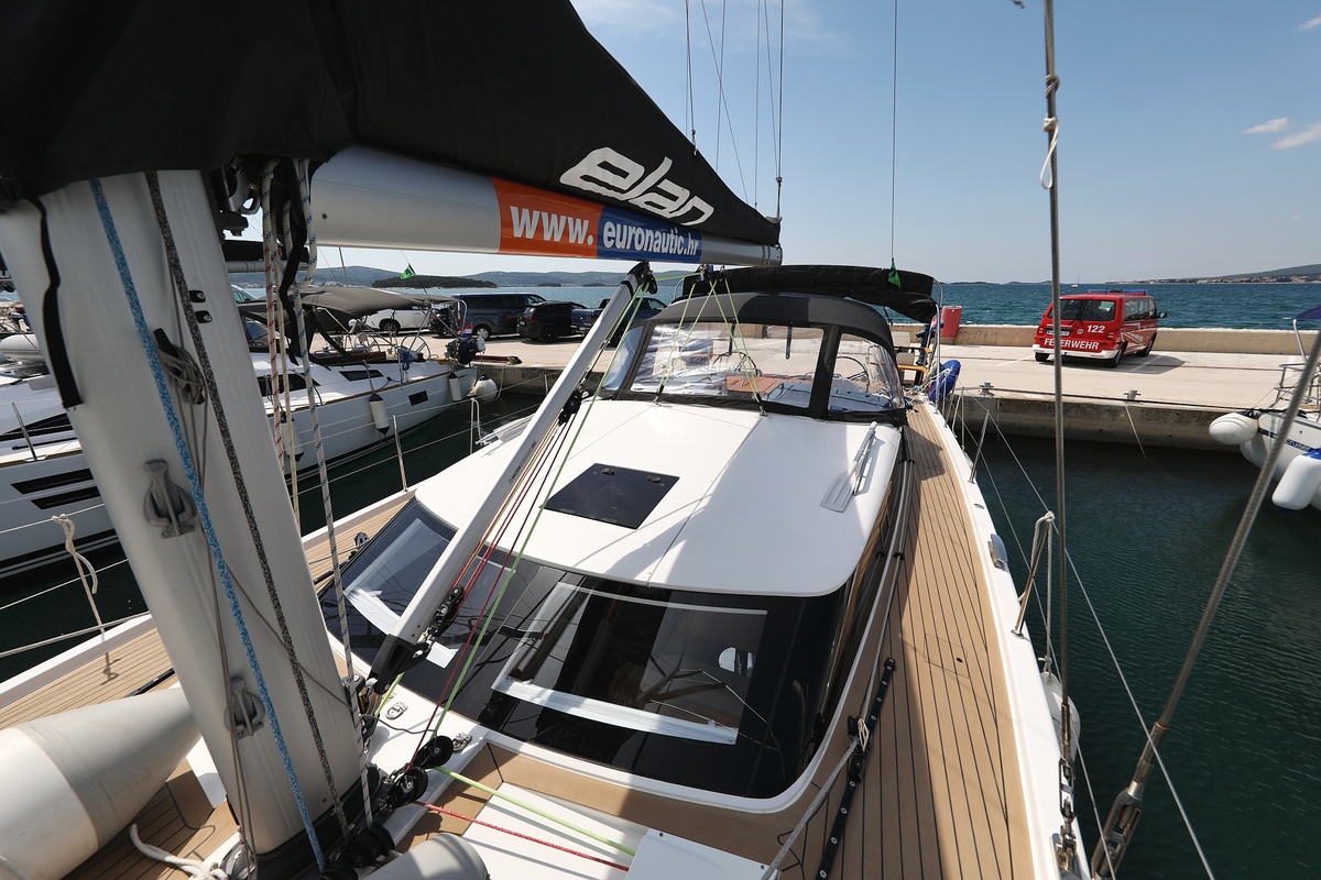 Elan GT6 — photo 15