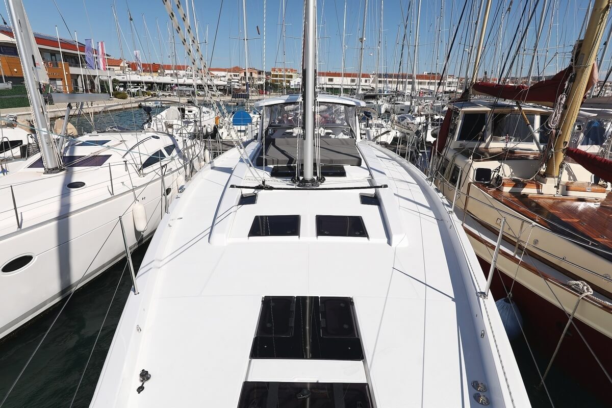 Hanse 588 - 4 + 1 cab. — photo 6