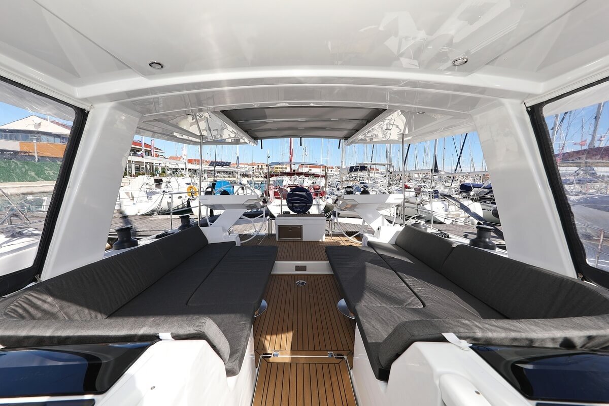 Hanse 588 - 4 + 1 cab. — photo 8