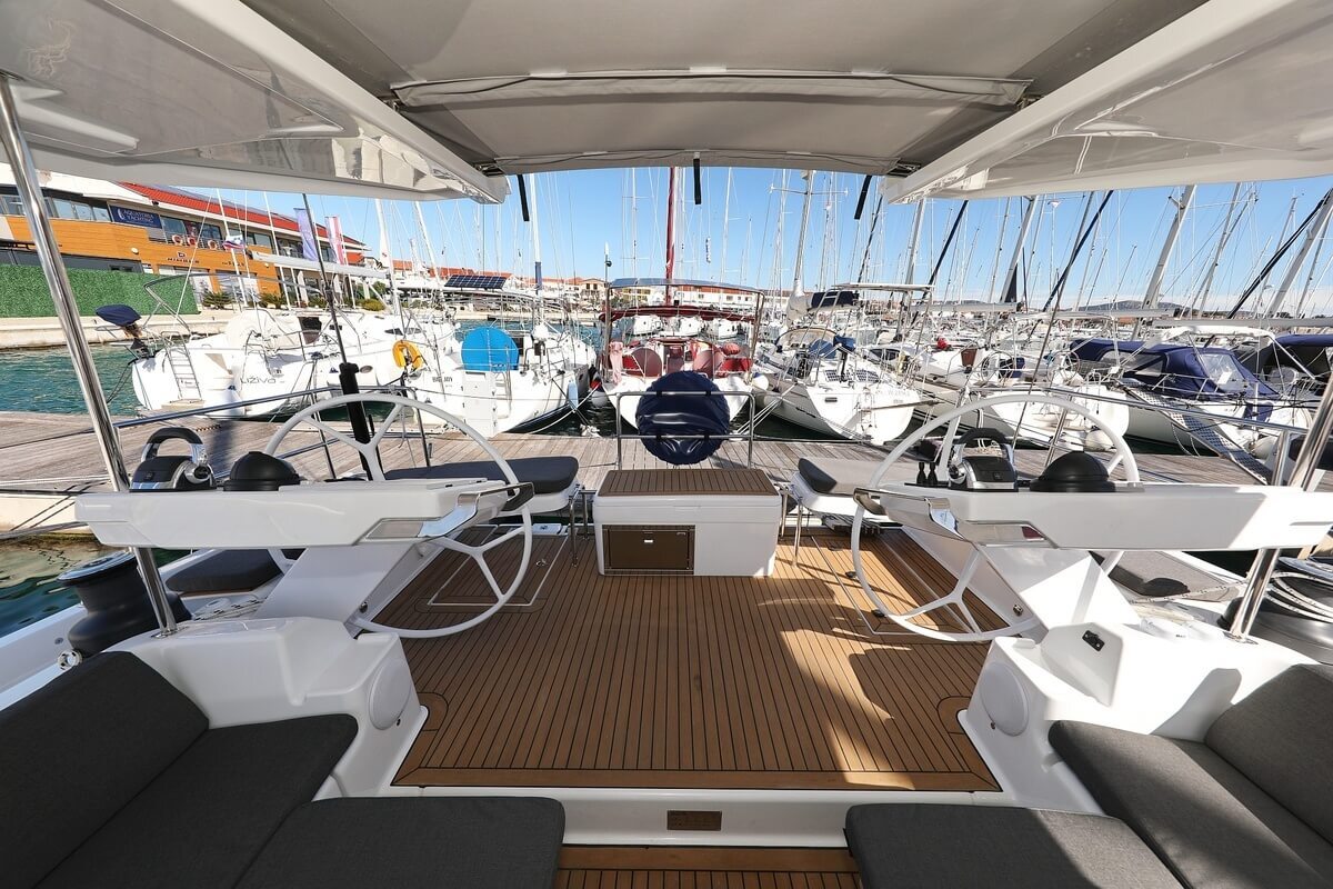 Hanse 588 - 4 + 1 cab. — photo 10