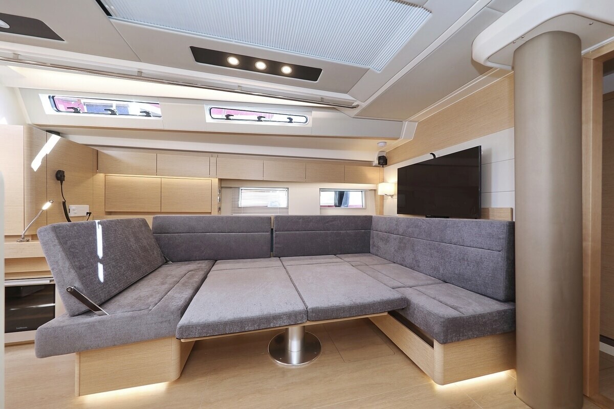 Hanse 588 - 4 + 1 cab. — photo 15