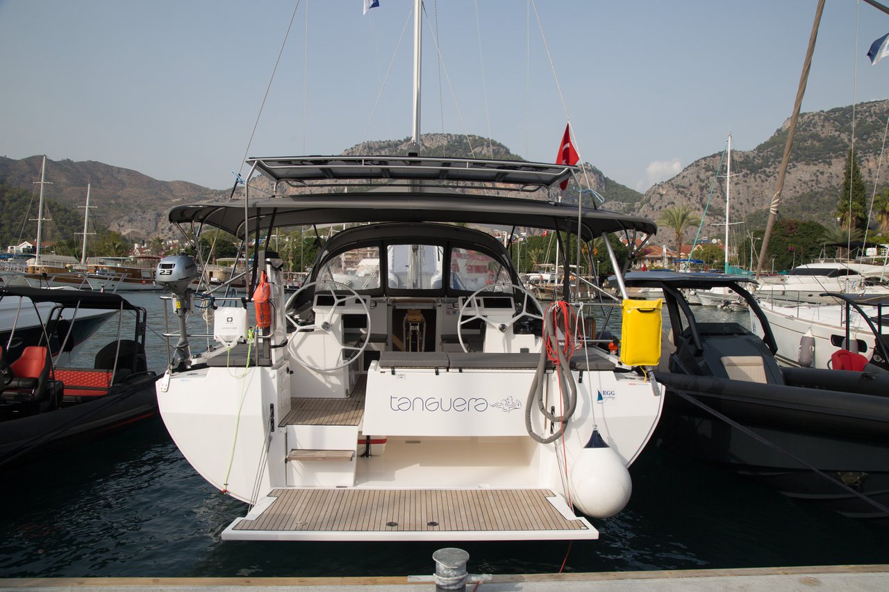 Bavaria C45 - 3 cab. — photo 3