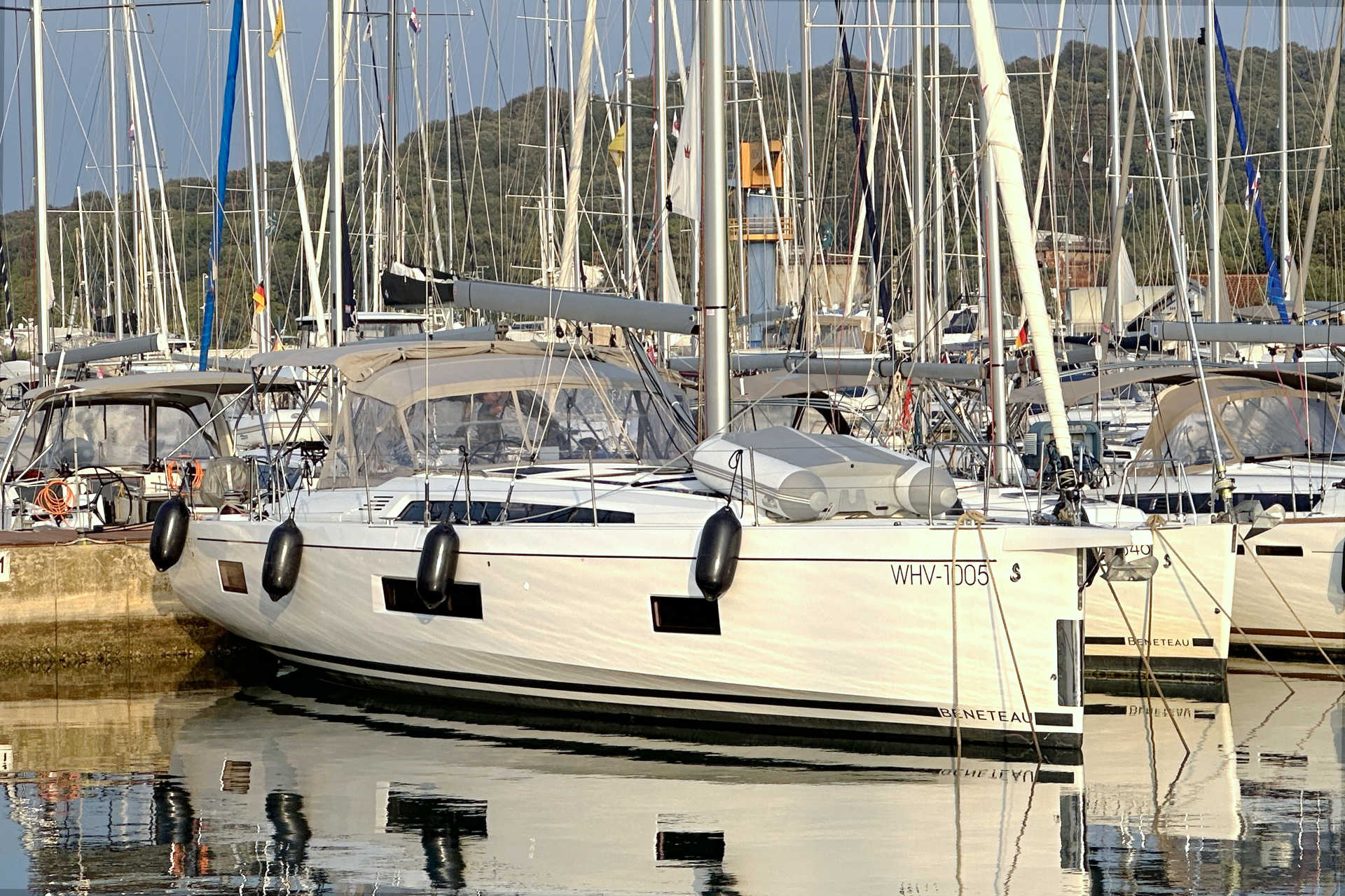 Oceanis 51.1 — photo 20