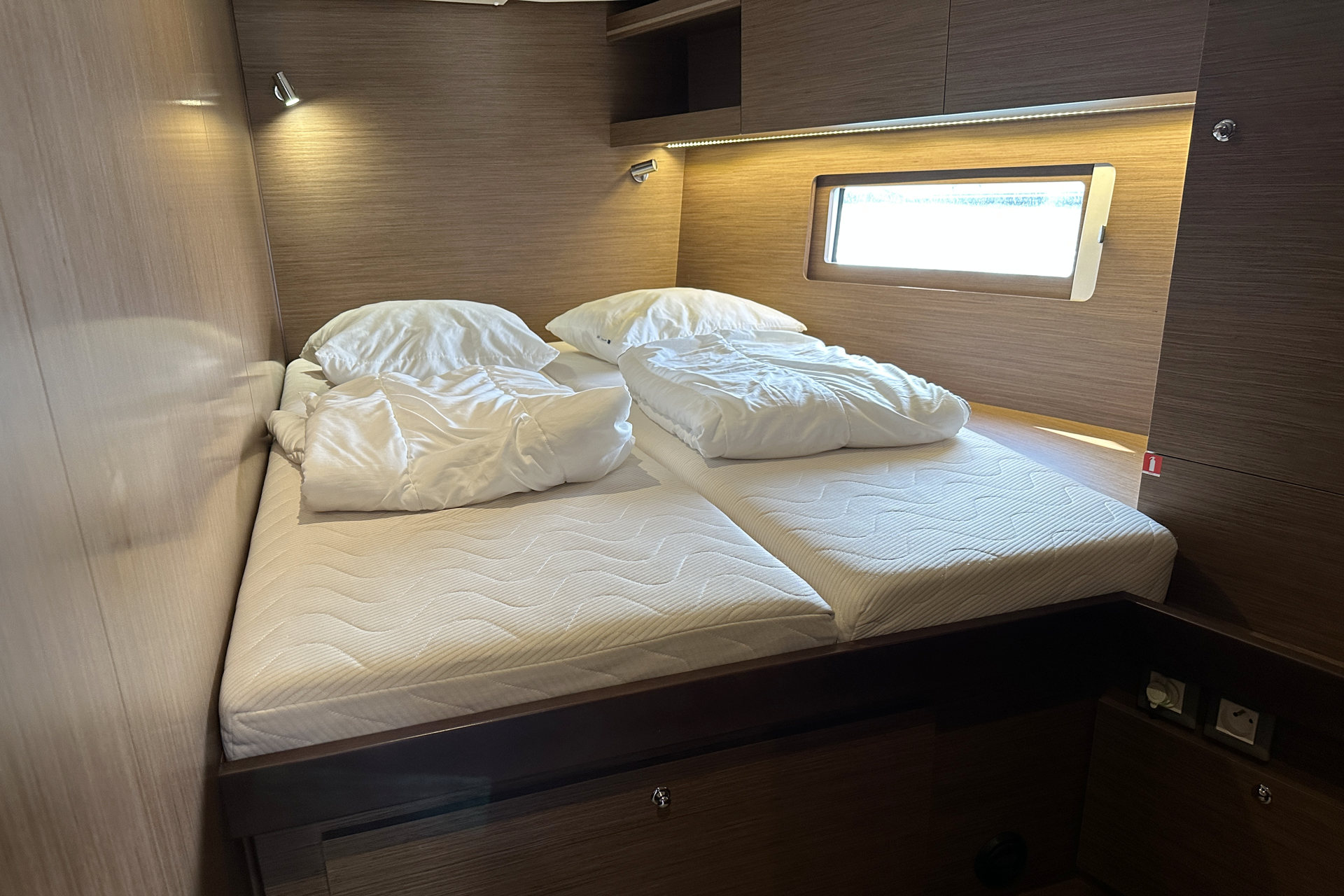 Oceanis 51.1 — photo 9