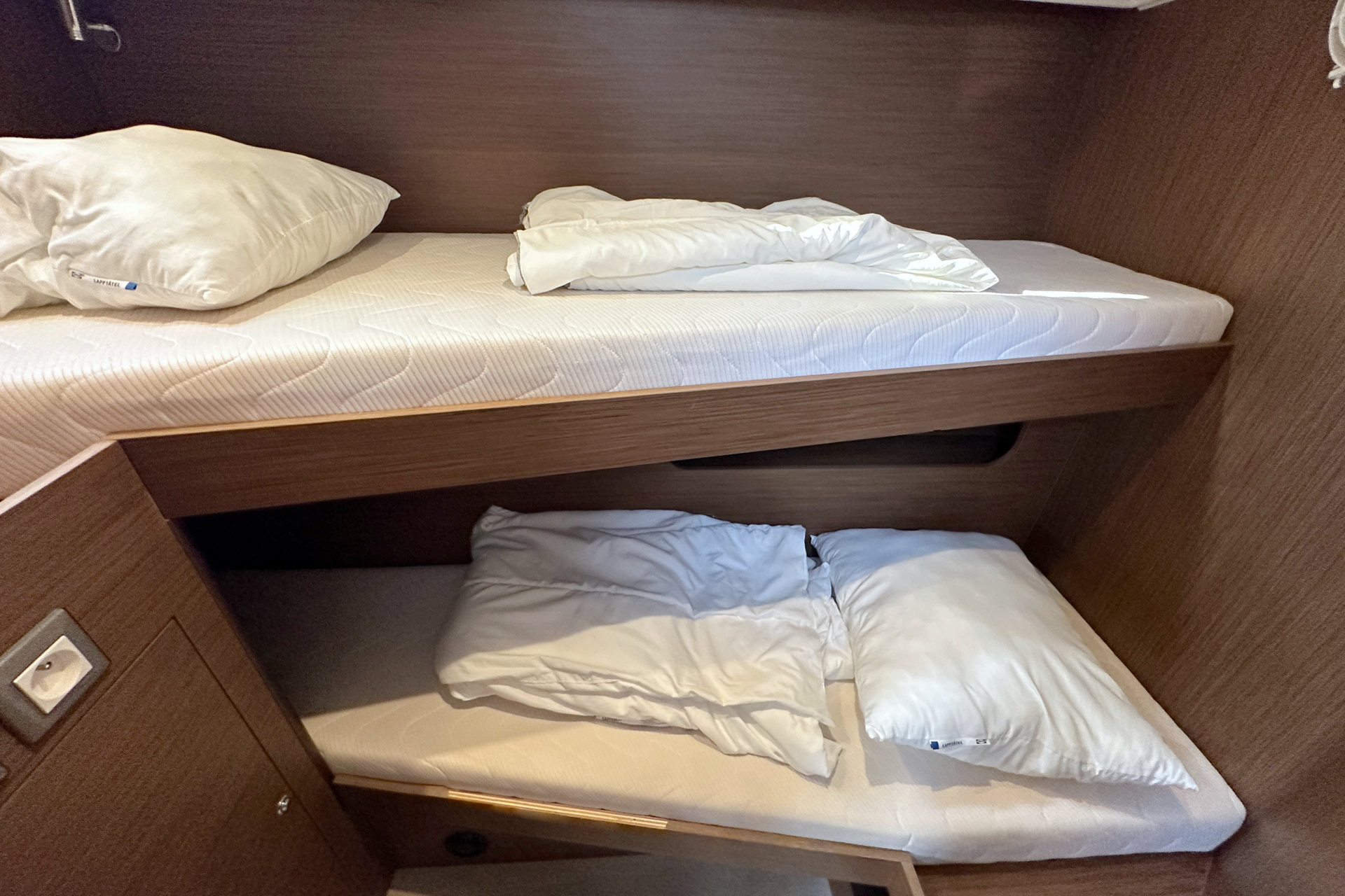 Oceanis 51.1 — photo 12