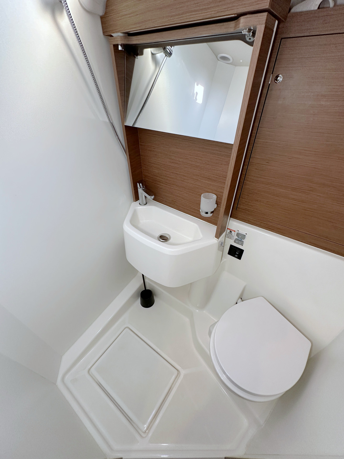 Oceanis 51.1 — photo 13