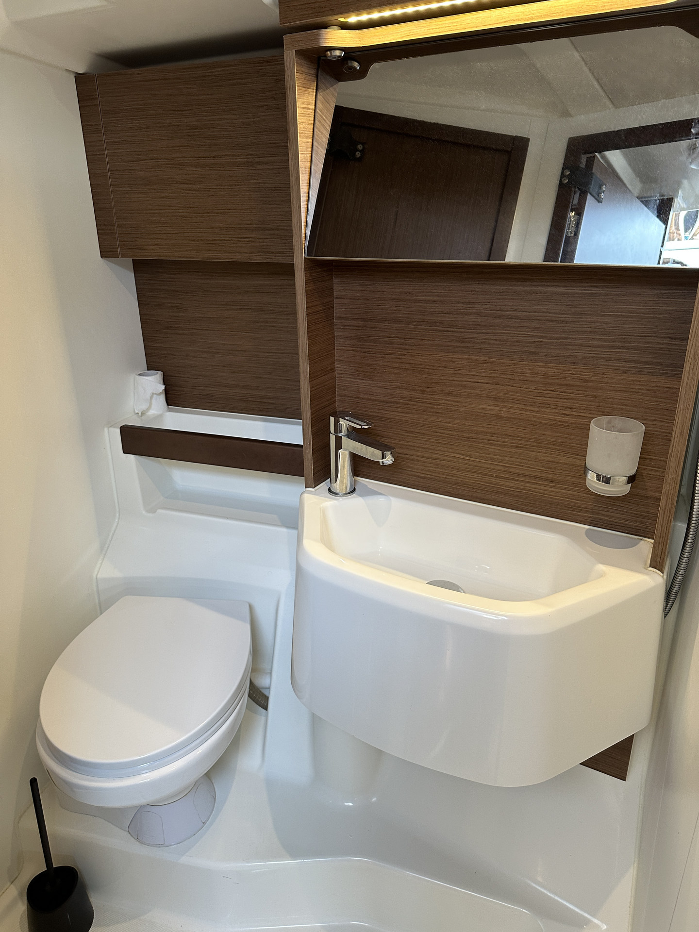 Oceanis 51.1 — photo 16