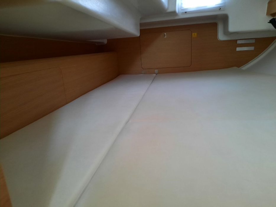 Elan E4 - 2 cab. — photo 19