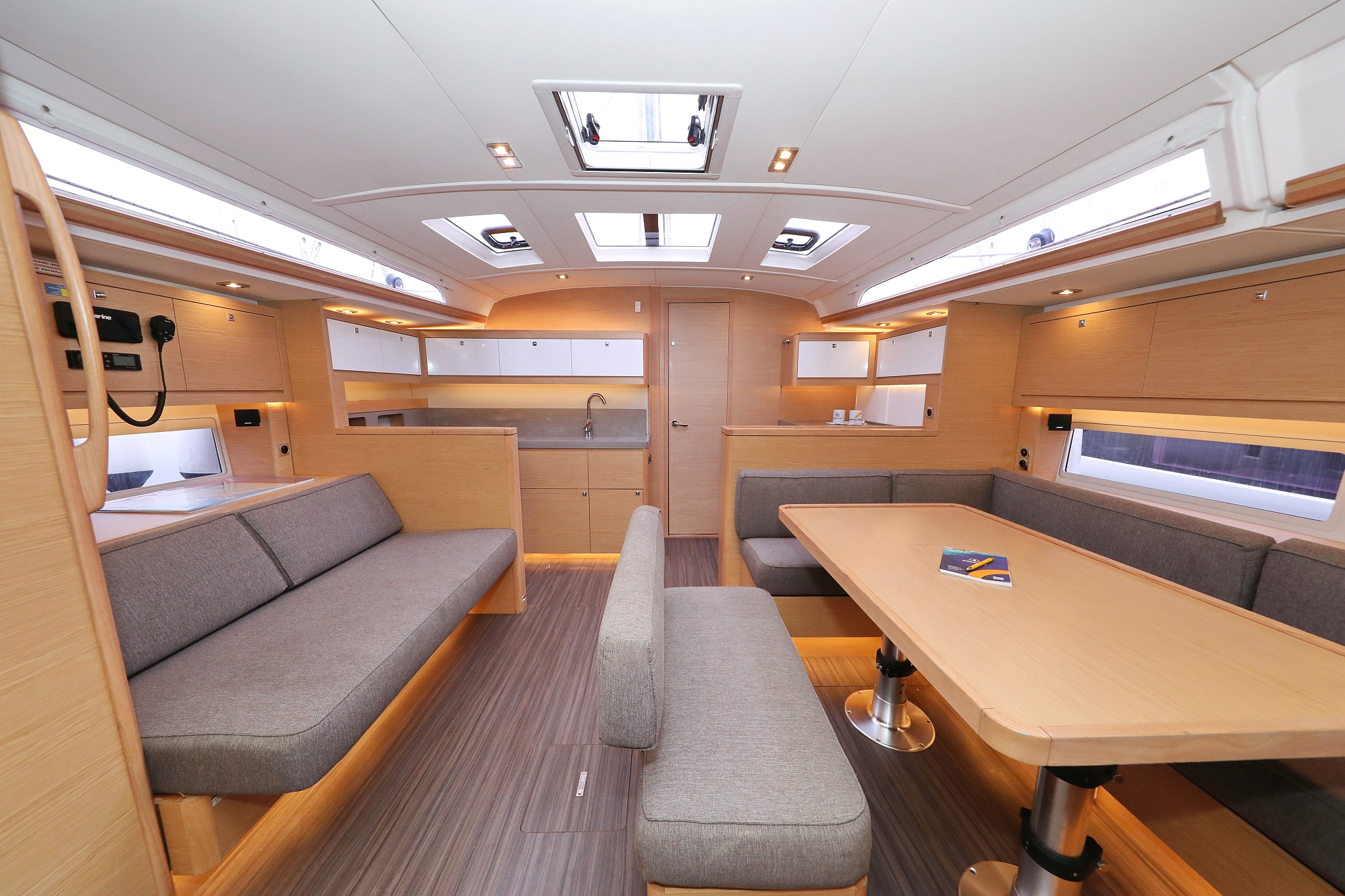 Dufour 470 - 3 cab. — photo 13