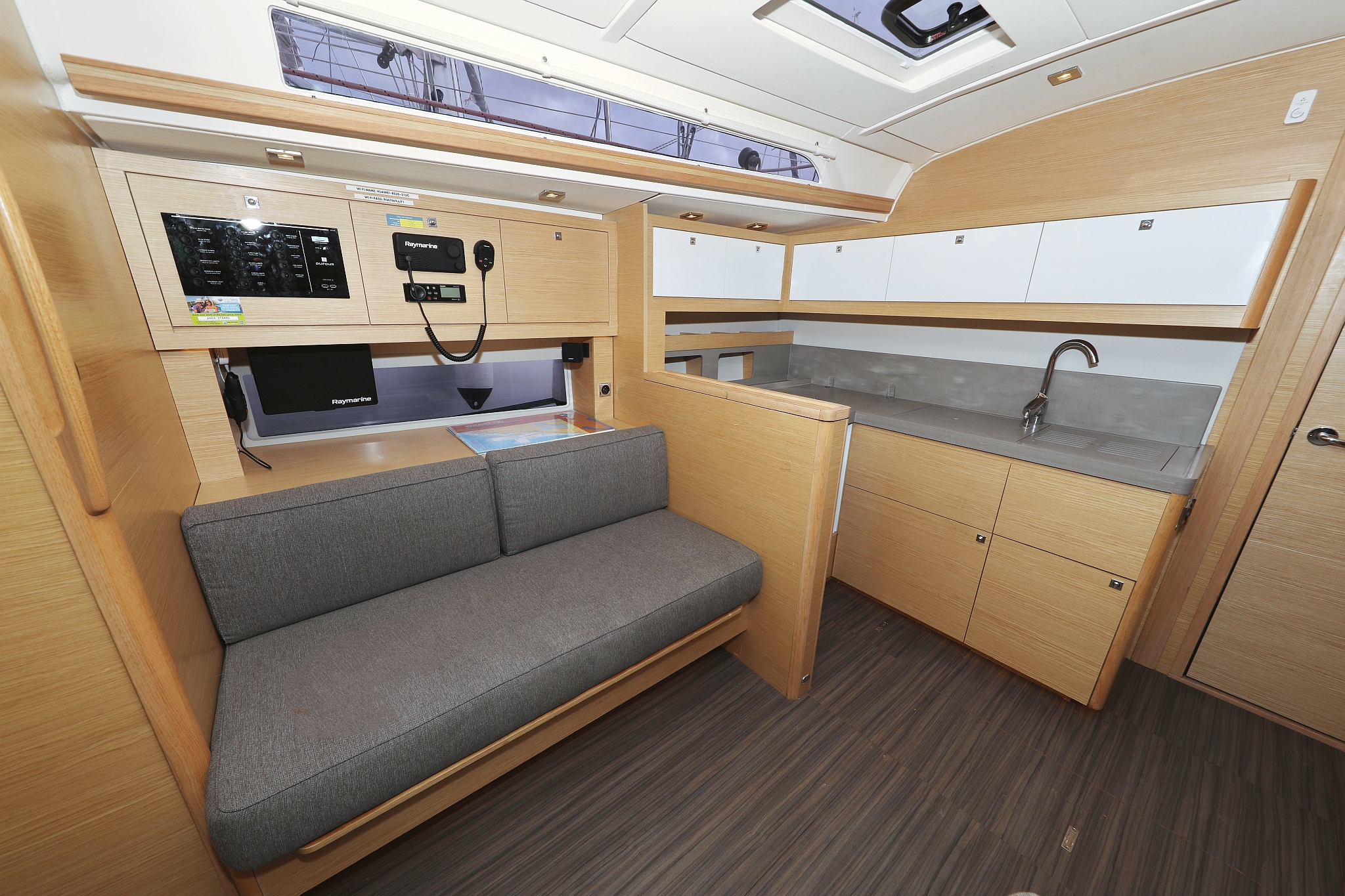 Dufour 470 - 3 cab. — photo 17