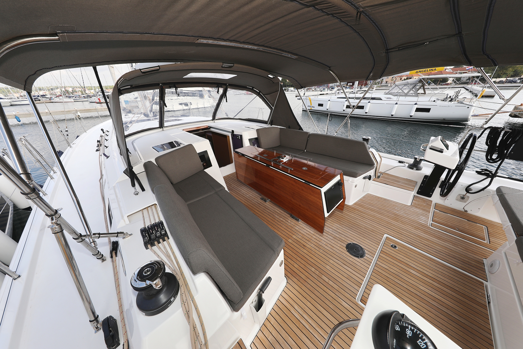 Dufour 470 - 3 cab. — photo 6