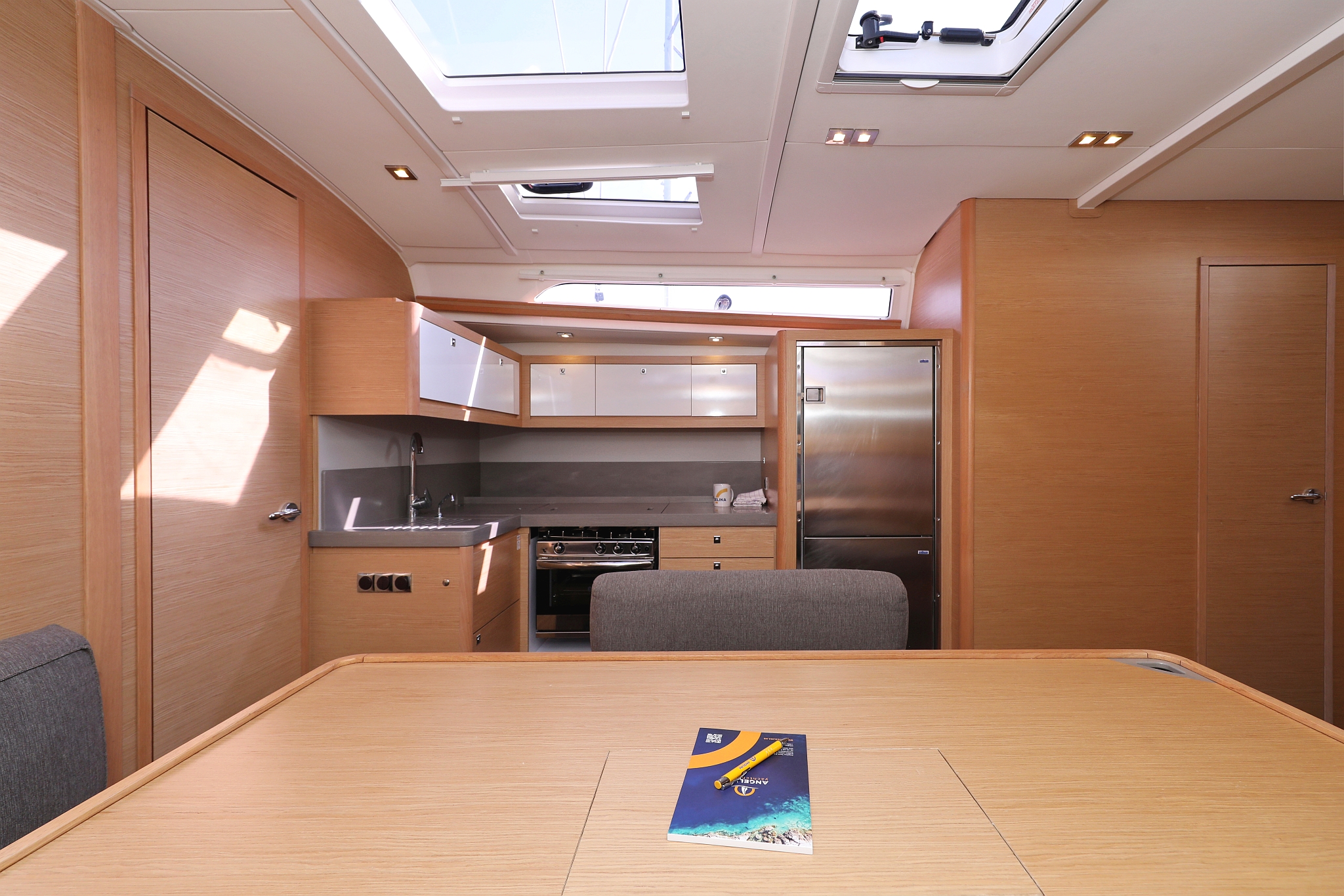 Dufour 470 - 3 cab. — photo 18