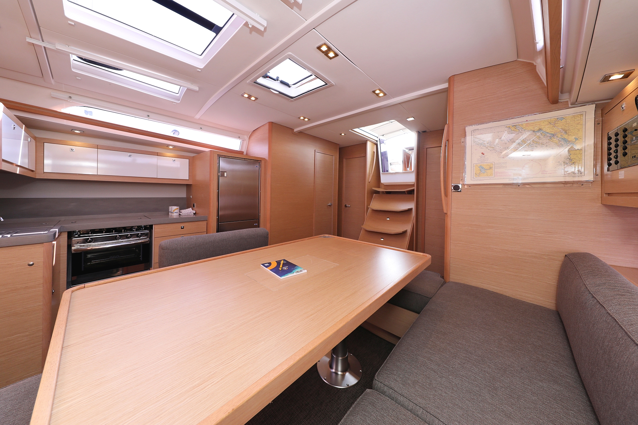 Dufour 470 - 3 cab. — photo 19