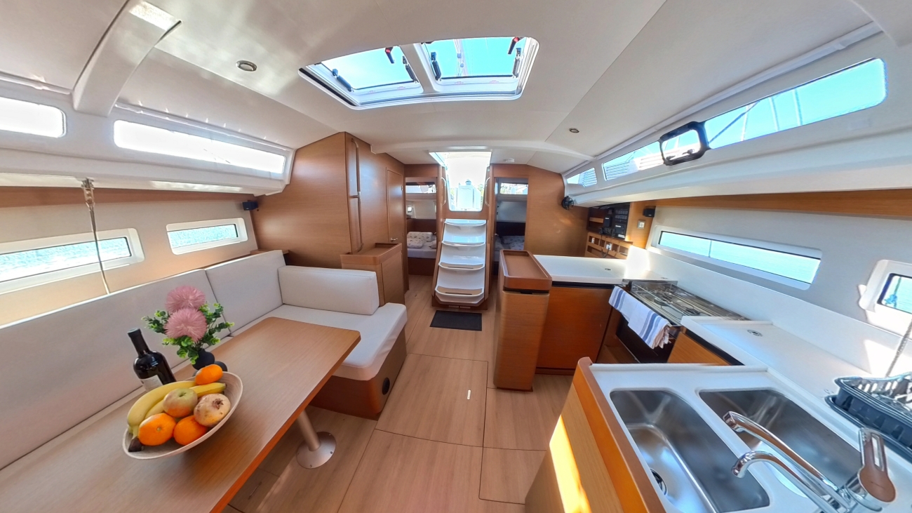 Sun Odyssey 440 - 4 cab. — photo 7