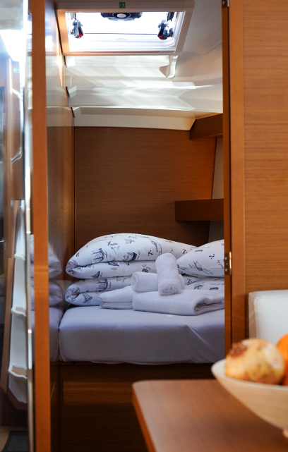 Sun Odyssey 440 - 4 cab. — photo 12