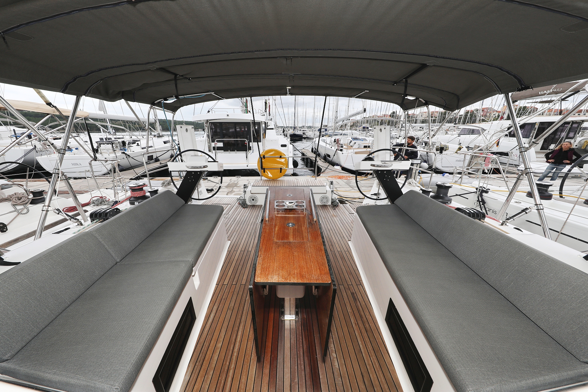 Dufour 470 - 5 cab. — photo 8