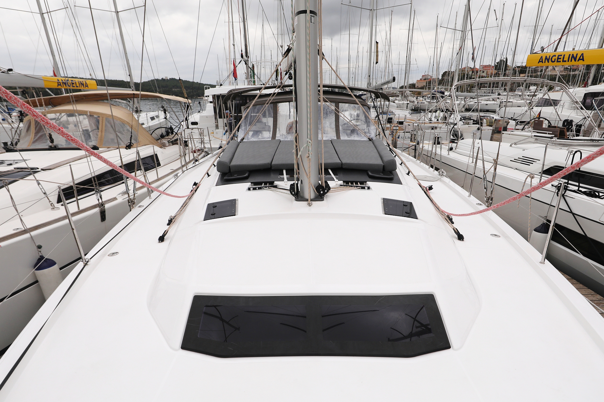 Dufour 470 - 5 cab. — photo 10