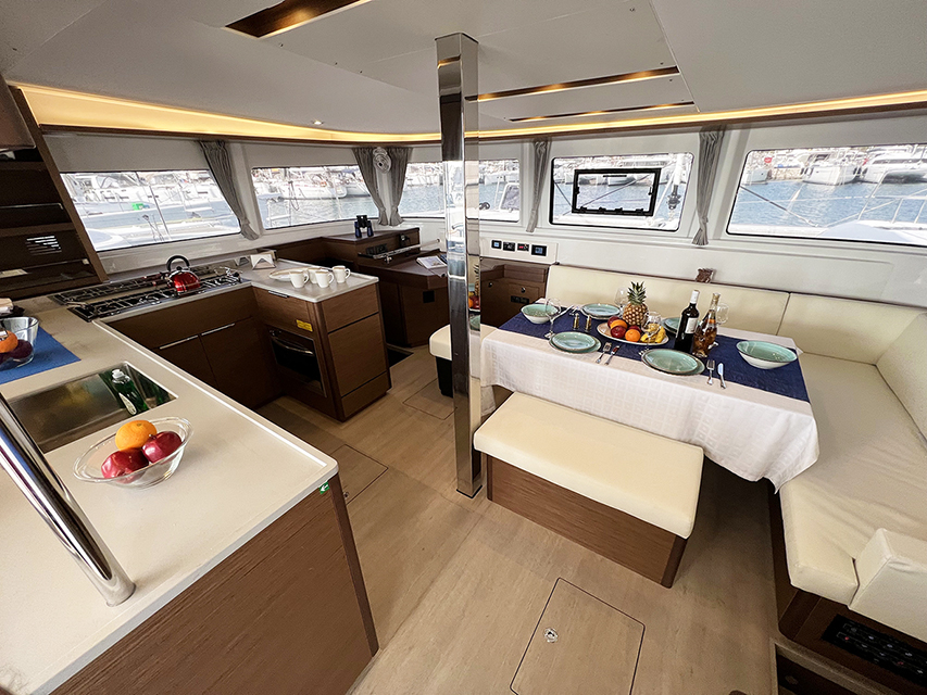 Lagoon 46 - 4 + 2 cab. — photo 4