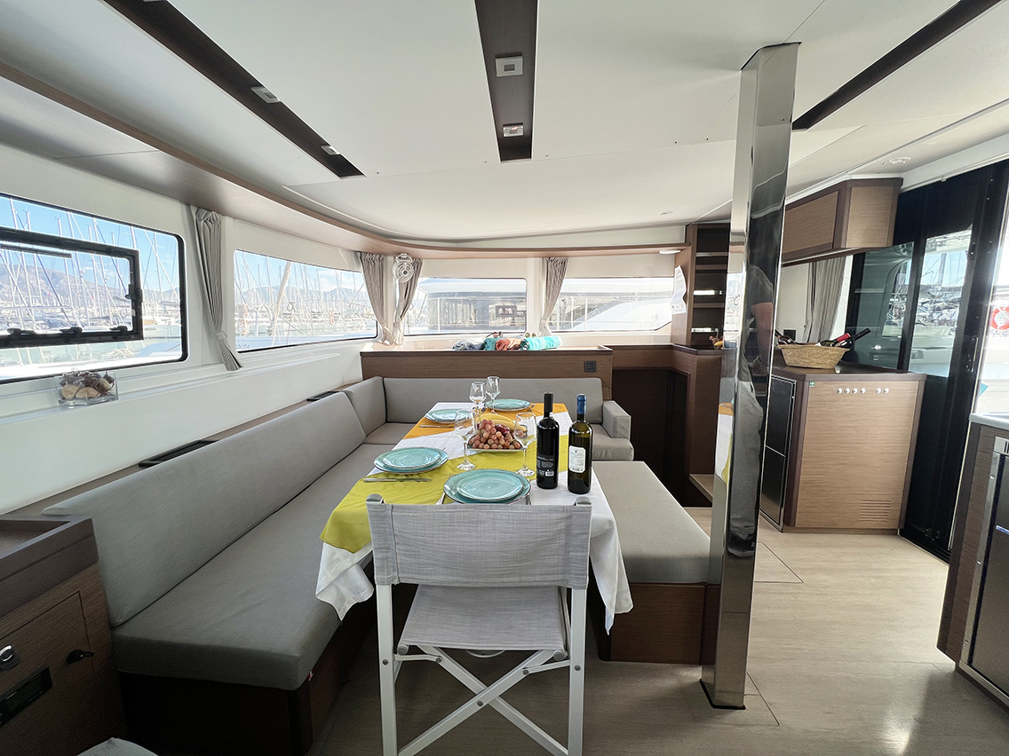 Lagoon 46 - 4 + 2 cab. — photo 17