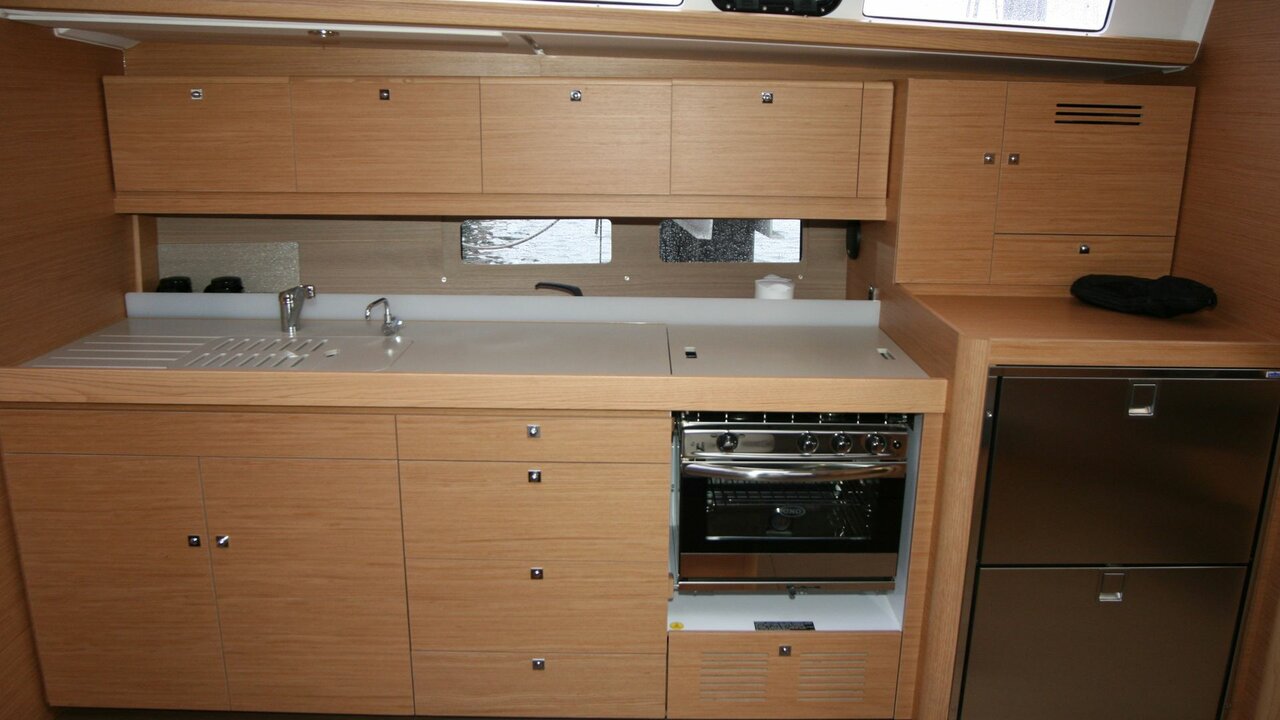 Dufour 460 GL — photo 16