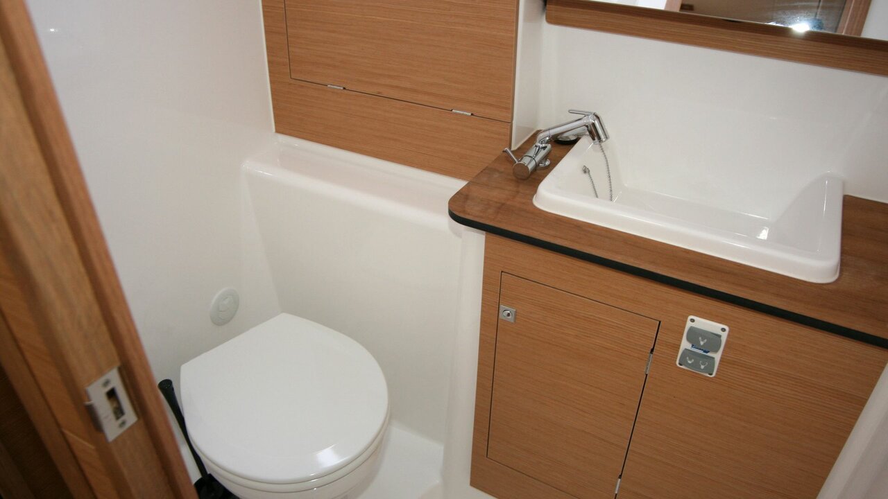 Dufour 460 GL — photo 23
