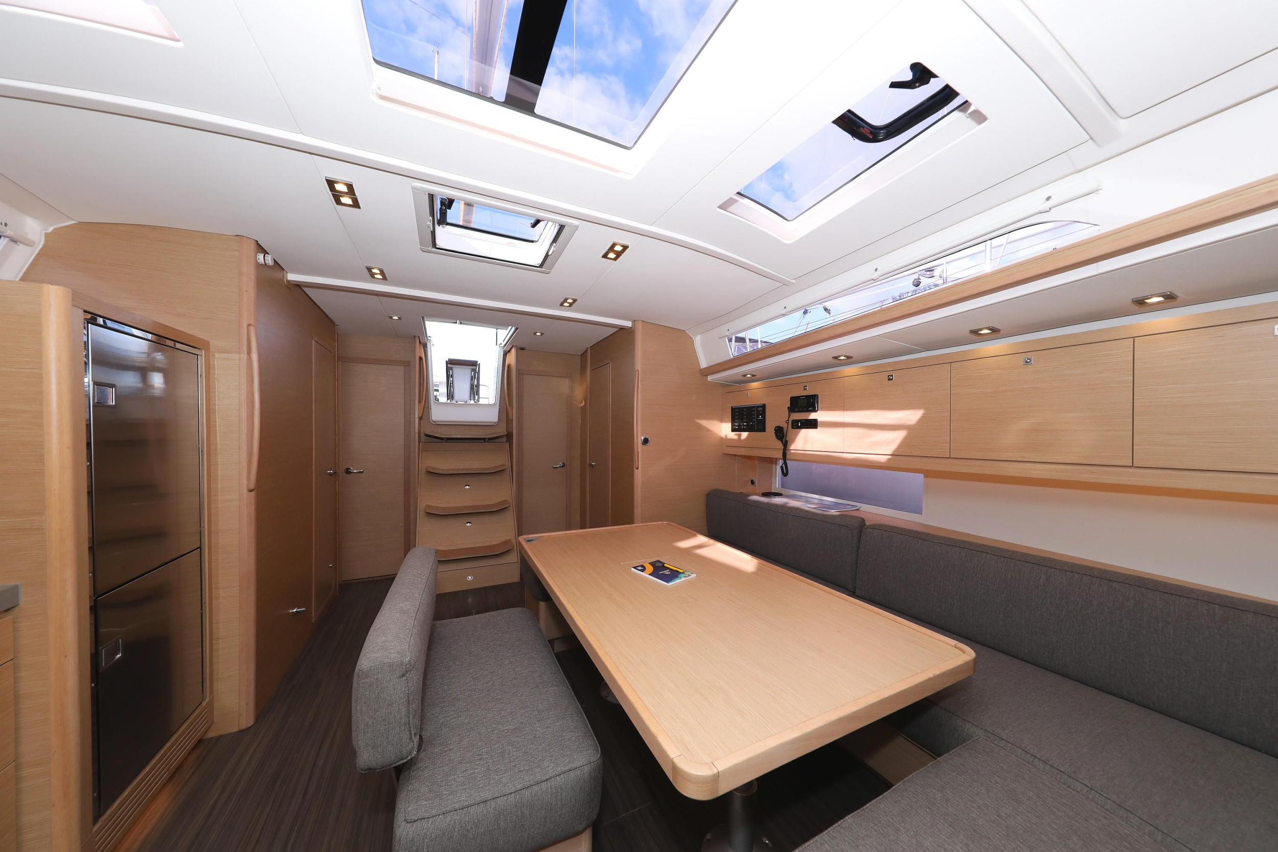 Dufour 470 - 4 cab. — photo 9