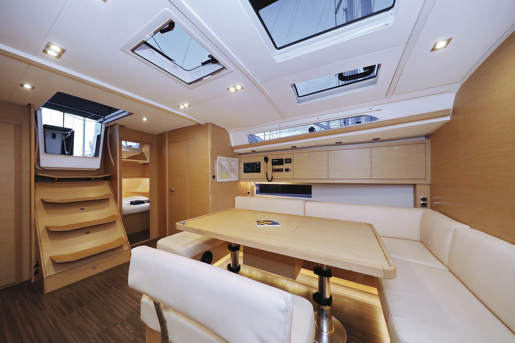 Dufour 470 - 5 cab. — photo 16