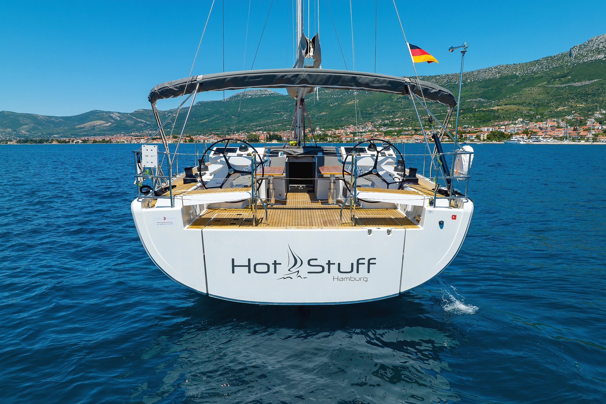 Hanse 588 - 5 + 1 cab. — photo 1