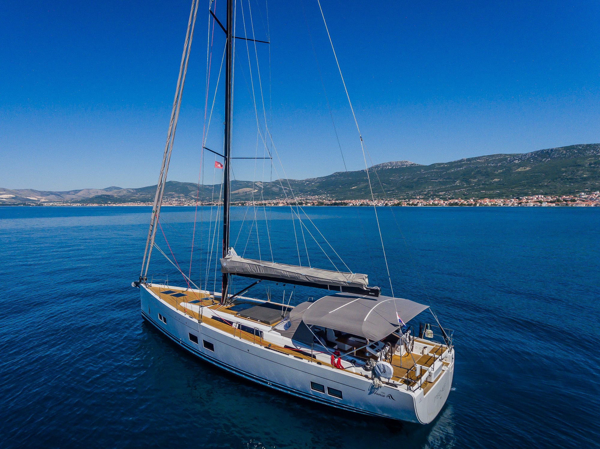 Hanse 588 - 4 + 1 cab. — photo 4