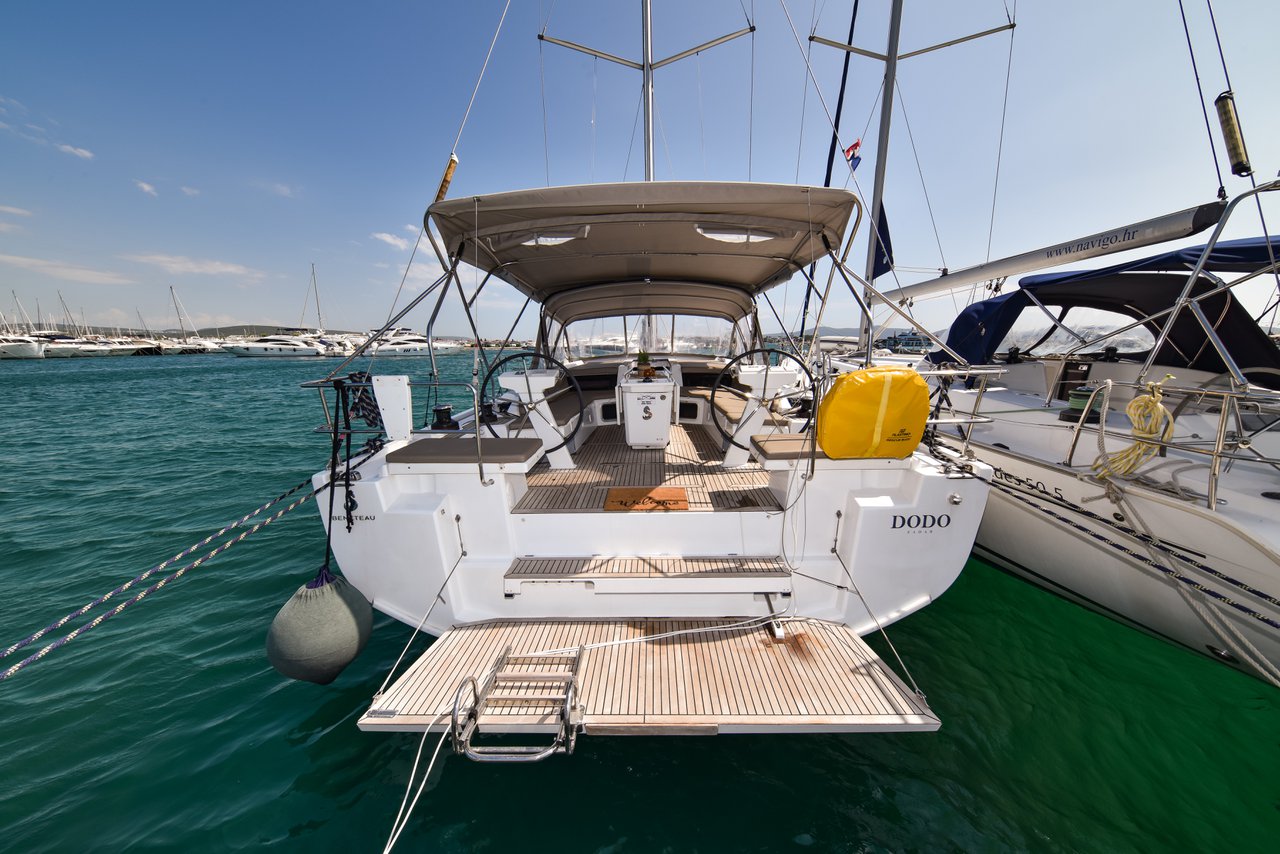 Oceanis 51.1 OW - 3 cab — photo 1