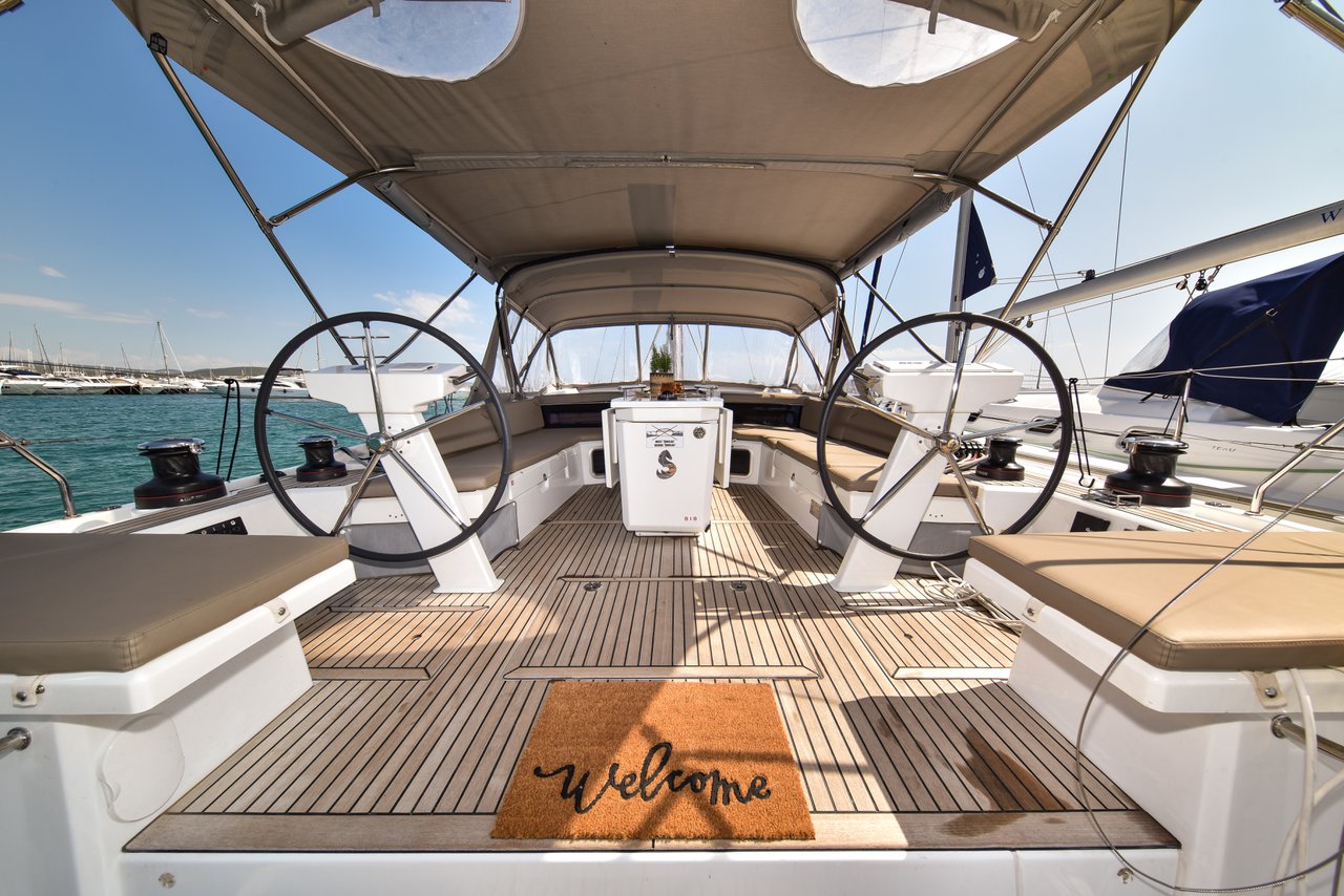 Oceanis 51.1 OW - 3 cab — photo 5
