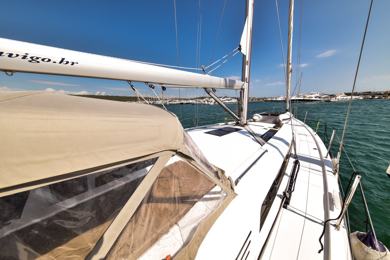 Oceanis 51.1 OW - 3 cab — photo 18