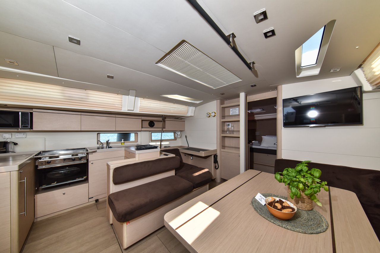 Oceanis 51.1 OW - 3 cab — photo 26