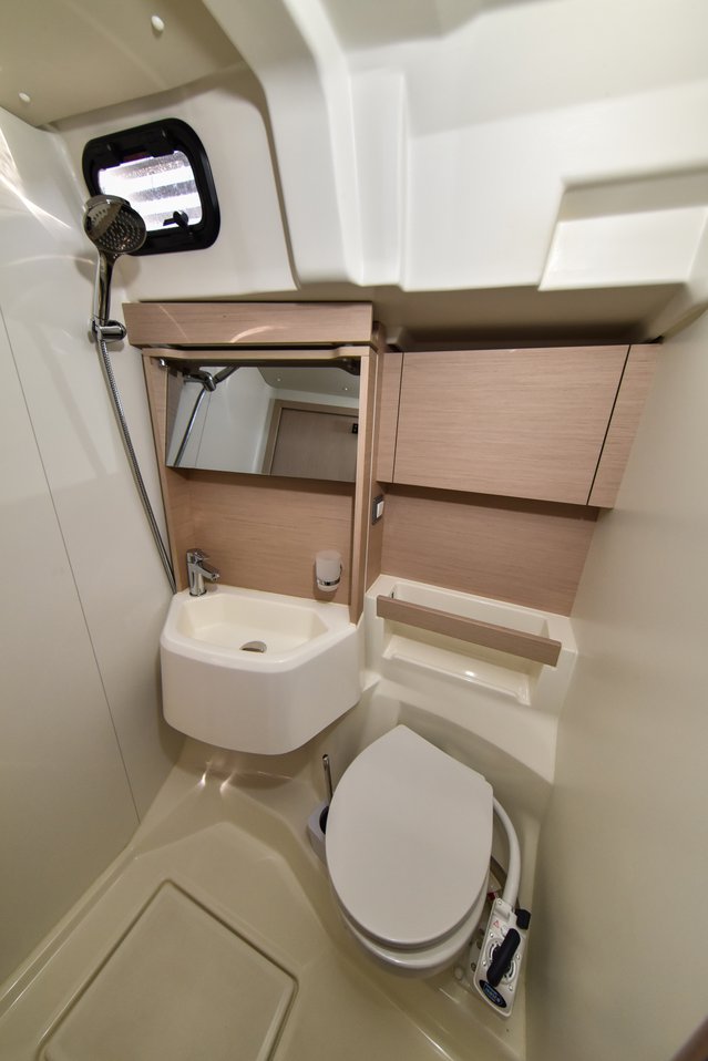 Oceanis 51.1 OW - 3 cab — photo 34