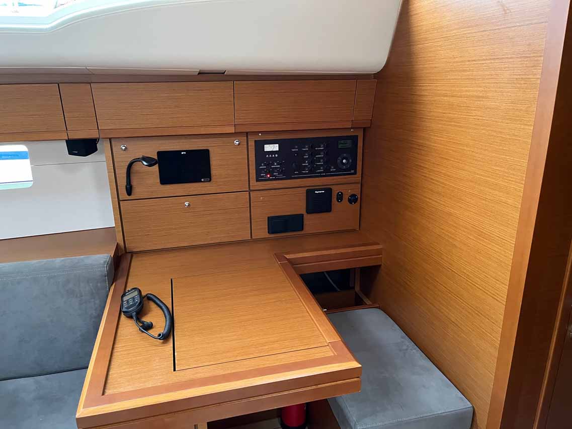 Jeanneau 54 - 5 + 1 cab. — photo 6