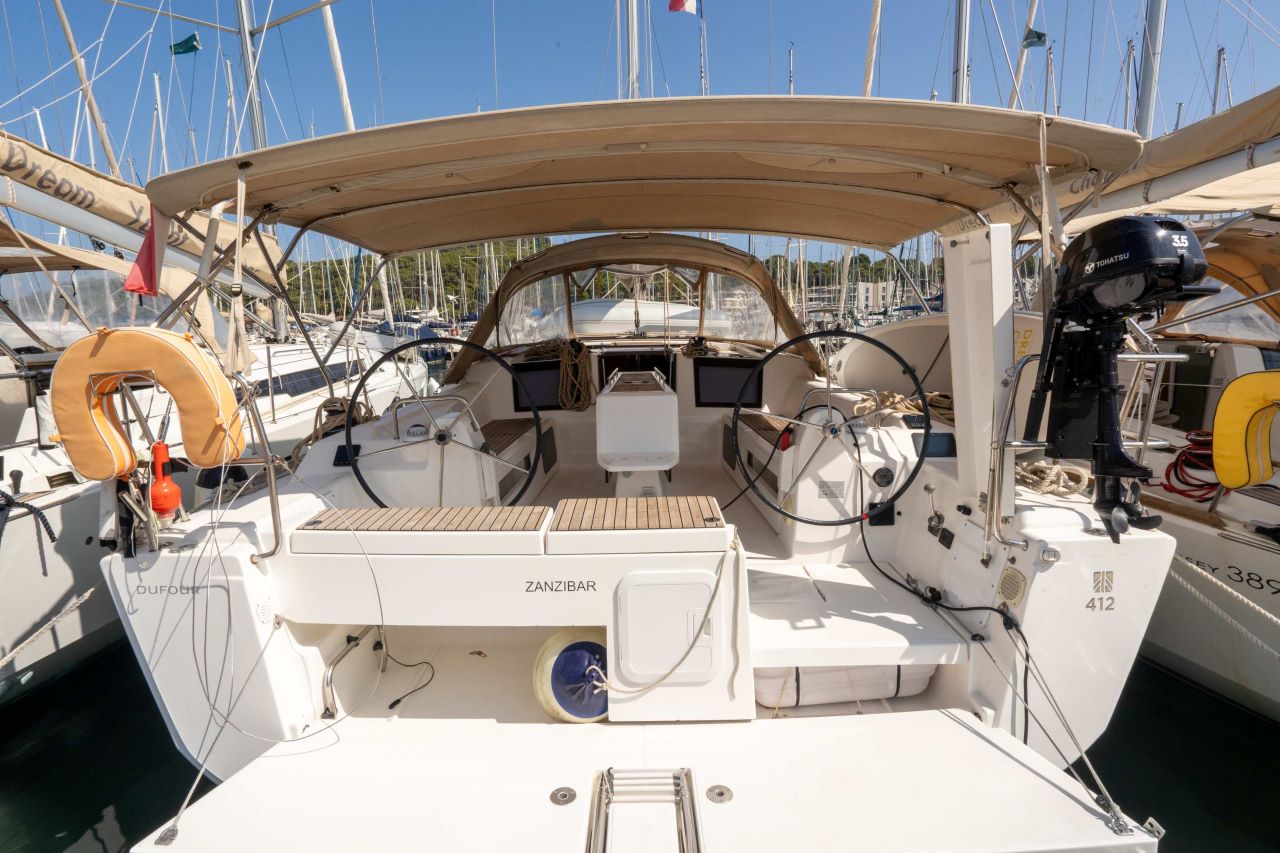 Dufour 412 — photo 1