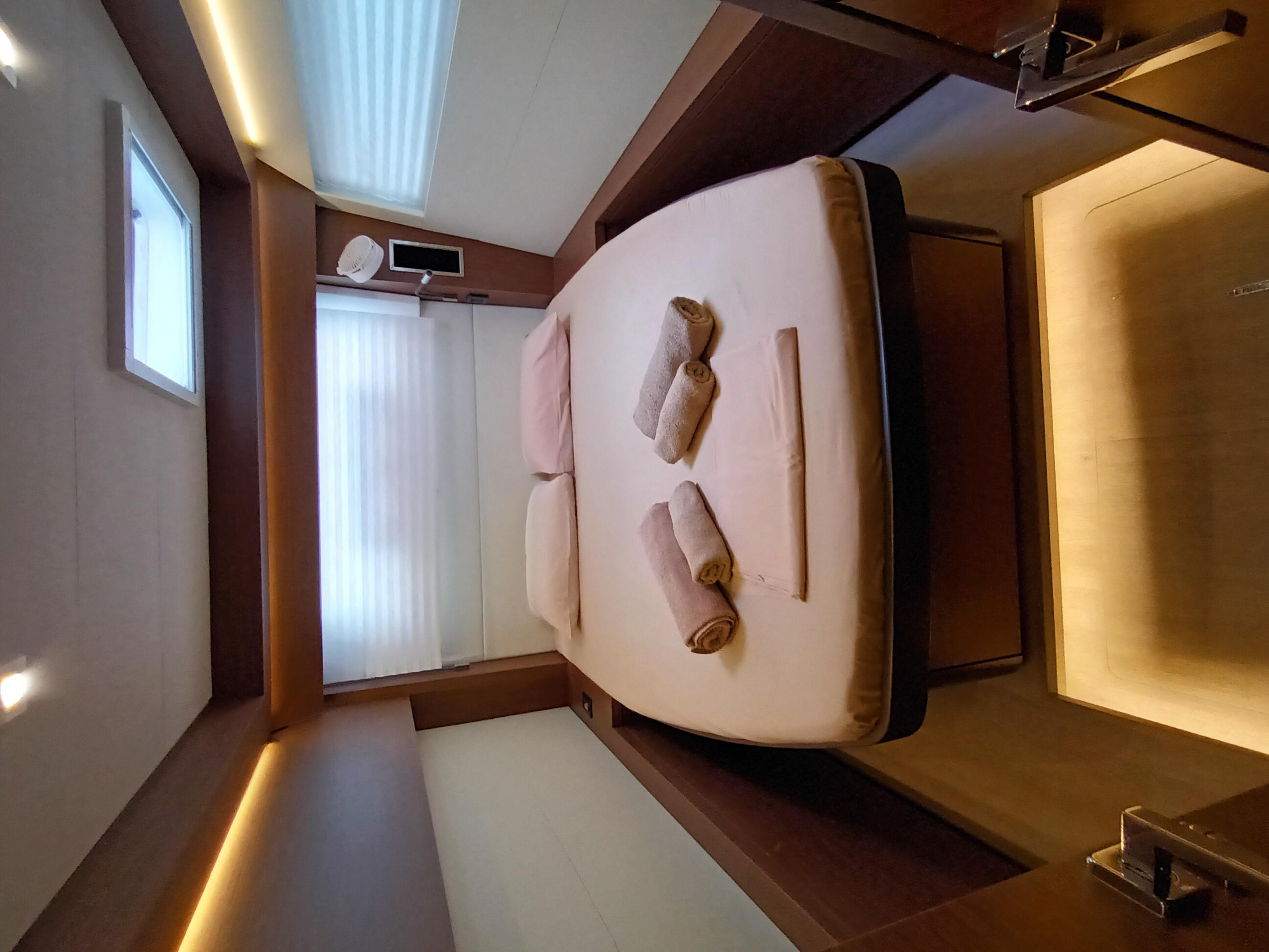 Lagoon 50 - 6 + 2 cab. — photo 14