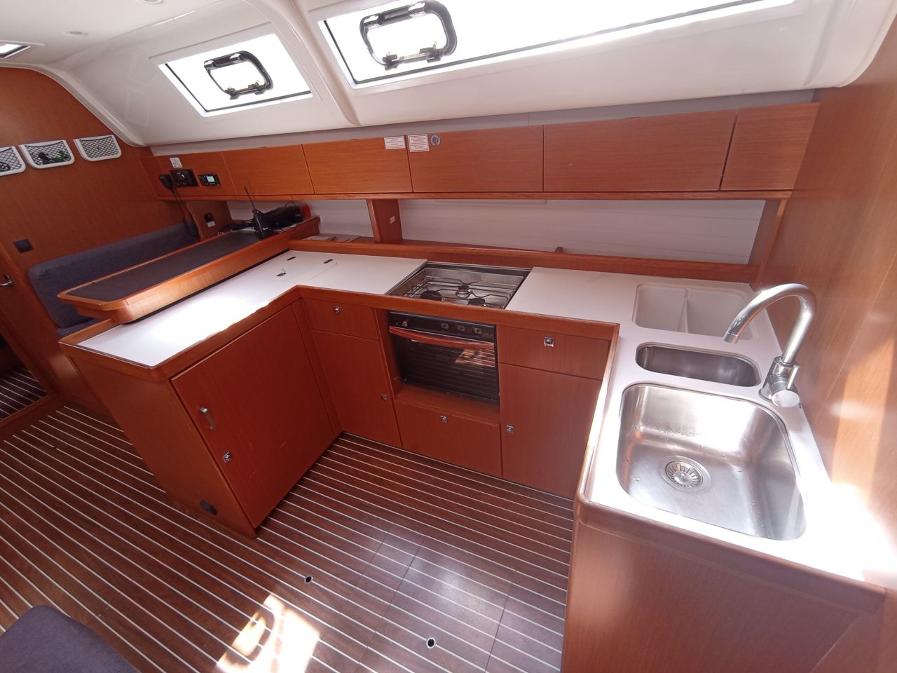 Bavaria Cruiser 51 — photo 6