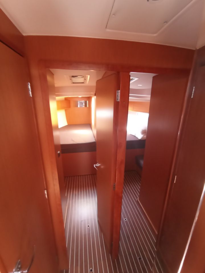 Bavaria Cruiser 51 — photo 8