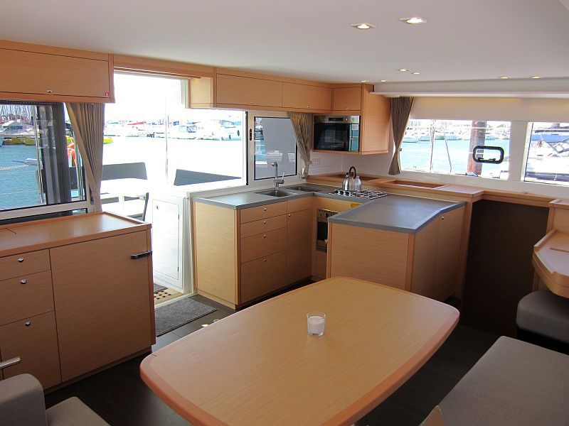 Lagoon 450 - 4 + 2 cab. — photo 15