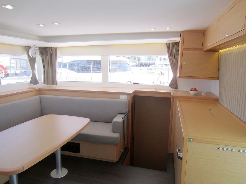 Lagoon 450 - 4 + 2 cab. — photo 16