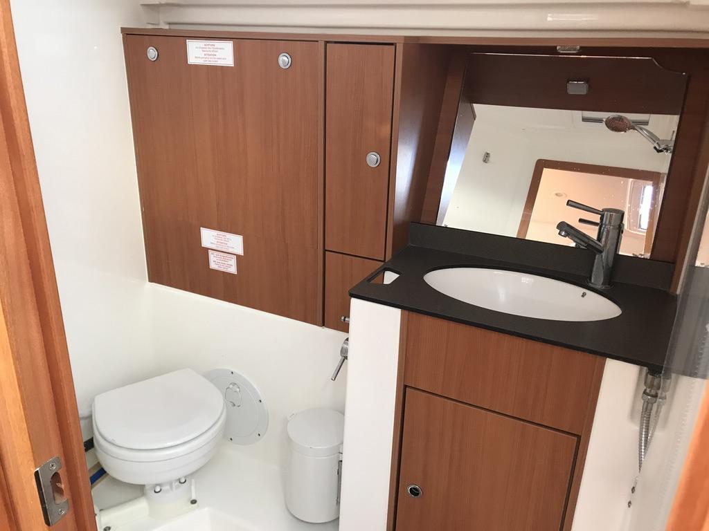 Bavaria Cruiser 40 S — photo 8