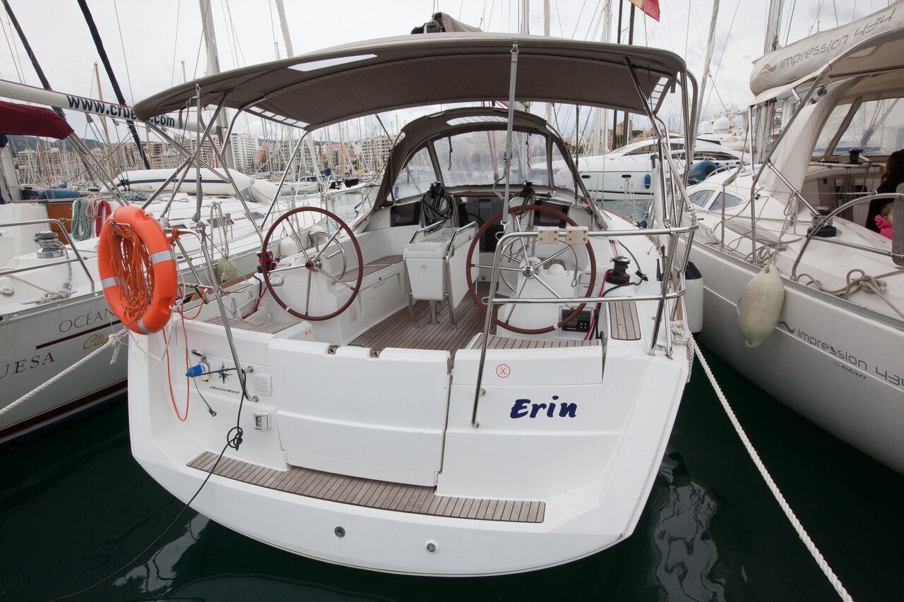Sun Odyssey 379 — photo 1